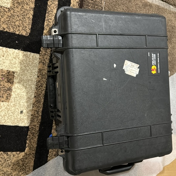 Pelican 1560 foamed case - Picture 3 of 4